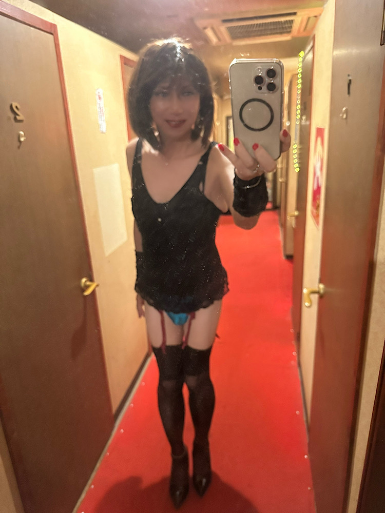 1788265119-1.jpg
